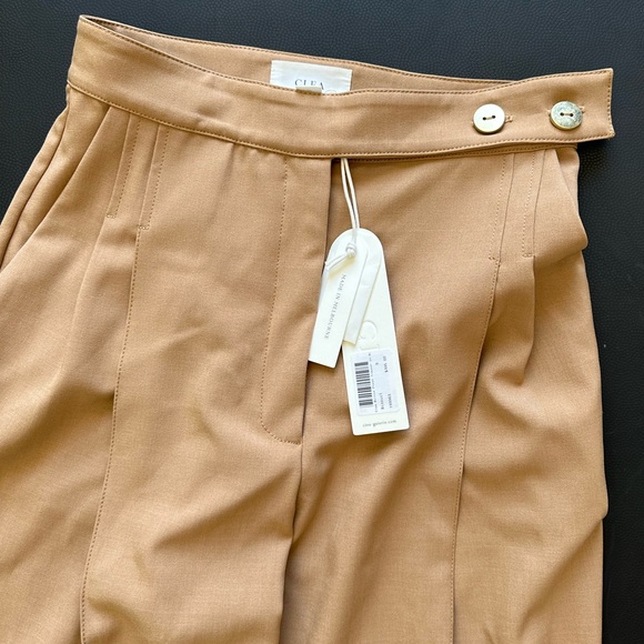 NWT Clea Billie Pleat Trousers in Biscuit - Picture 4 of 5